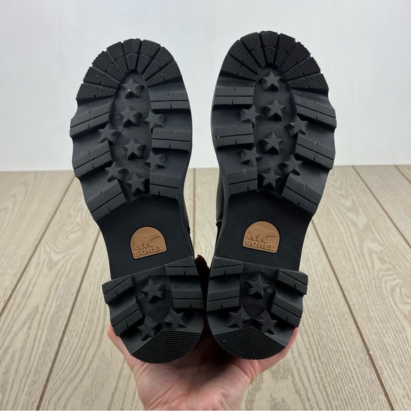 Sorel Women's Joan Now Chelsea Boots US8.5 Black, Black $190 - Picture 7 of 9